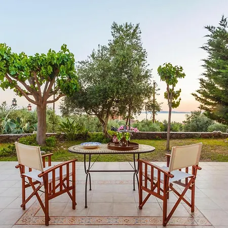 Lavender Garden Retreat - Secluded Seaside Getaway Kotronion (West Mani)