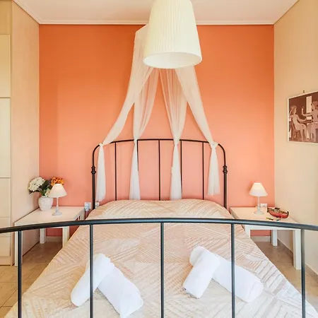 Διαμέρισμα Lavender Garden Retreat - Secluded Seaside Getaway